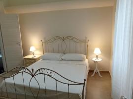 le antiche mura-rooms-private toilet, guest house in Milazzo