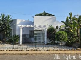 Casa Neptuno, будинок для відпустки у місті Сан-Хуан-де-лос-Террерос