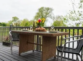 Lily pad Lodge