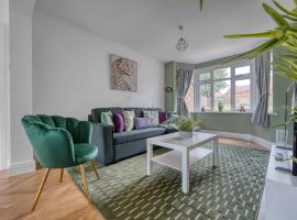 Team Accomodation 4 Bedroom Free Parking WiFi Moseley Birmingham near City Centre NEC BHX, golfový hotel v Birminghamu