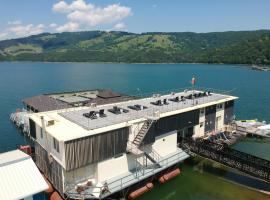 Hotel Plutitor Lebăda, hotel v destinaci Bicaz