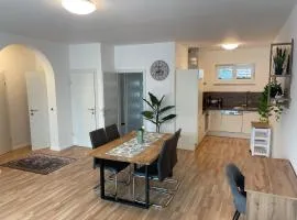 Sorinas Home - Comfortable Apartment near Graz - Free Parking