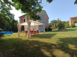 Corte Bicchio 11 ospiti, holiday home in Capannori