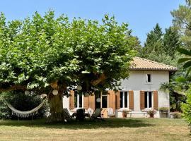 La Ferme du Miouat, homestay in Saint-Julien-en-Born