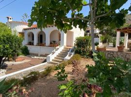 Villa del Sol - 400m walking distance from El Portet Beach, hotel en Teulada