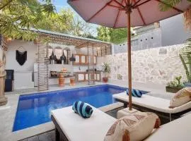 Seminyak Beach Bungalow Studio #2 with Private Pool