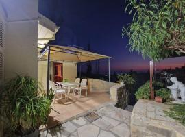 Cyprus style Stone Villa, hytte i Pafos