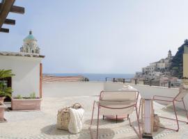 AmalfiRa Luxury Seaview Rooftop, hotel de lujo en Amalfi