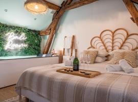 BALI ROOM / Magnifique studio évasion JACCUZI, hotel s vířivkou v destinaci Montgeron