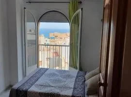 Apartamento Garrucha Iglesia 3 dormitorios con parking SUPER ECONOMICO a metros del ayuntamiento