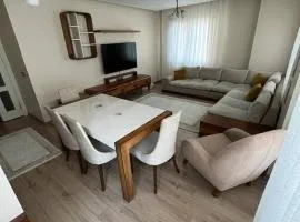 Luxury Apartment In The Center 7 Min Walking Distance to Metrobus