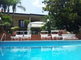 Villa Carmen on Etna, hotel romântico em Trecastagni