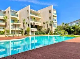 Idéal appart vue sur mer avec piscine et verdure