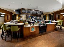 Courtyard by Marriott San Antonio Six Flags at The RIM, хотел Marriott в Сан Антонио