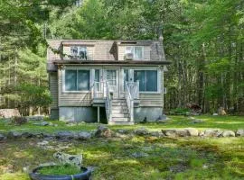Huguenot Retreat w/ Screened Porch & Lake Access!