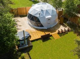 Cambridgeshire Glamping, family hotel in Fowlmere