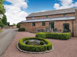 Teal Barn Annexe, hotel with parking in Saint Weonards