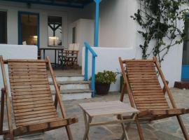 Asimina's beach house, cottage in Andros Chora