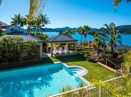 La Bella Waters 3 - Oceanview's, Pool, Buggy and Transfers, villa en Isla Hamilton