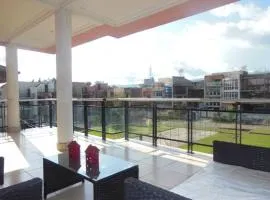 Spacious 5-Bedroom Family Villa with En-Suites