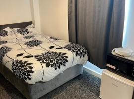 Lockable Ensuite Room Only with Free Wi-Fi and lots more, hotell i Middlesbrough