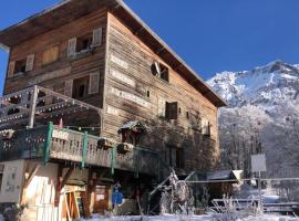 LE CHAMOIS – hotel w mieście La Poutuire