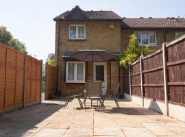 Superb One bedroom house, holiday home in Thamesmead