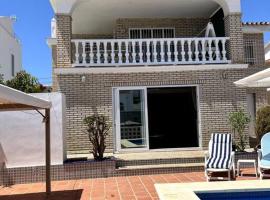 Detached Pool Villa, idyllic setting 450m to beach, holiday home in Caleta De Velez