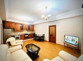 City Center, Comfortable and Sunny 2 Bedroom Nearby Republic Square