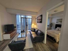 City Centre Lodge ( Downtown), chalet in Mississauga
