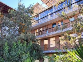Vertigo Climbing Hostel, homestay in Urubamba