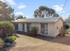 Comfortable Elevated Holiday Home