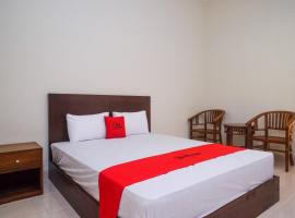 RedDoorz Syariah near Transmart Pabelan Solo, hotel in Kartosuro