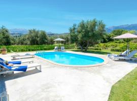Villa Felenia - Private Pool, hotell i Vryses