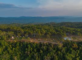 Camping Park Resort, complexe hôtelier à Kampong Speu