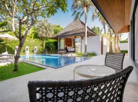 Escape Villas - Luxury Pool Villa at Anchan Villas, luxury hotel in Ban Phru Champa