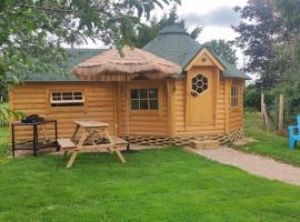 Cabane Kota finlandais, hotel in Laives