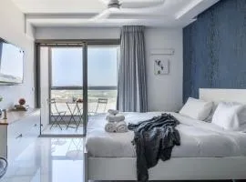 HaTsuk Beach Sea-View Studio by Sea N' Rent