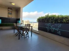 Stylish - Modern - Large Terrace - 2 Bed - 200 M From Sea - Fully Air Con