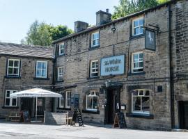 The White Horse Inn, hotelli kohteessa Holmfirth