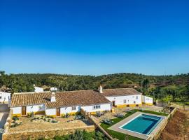 Casa do Forno (Vale Luis Neto-Retiro do Caldeirão), Hotel in Loulé
