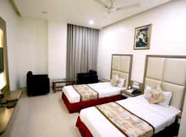 HOTEL BLUE PEARL, hotel dicht bij: Nationale luchthaven Raja Bhoj - BHO, Bhopal