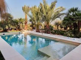 Preciosa casa con piscina y jardín privado, a 2h de Madrid en tren