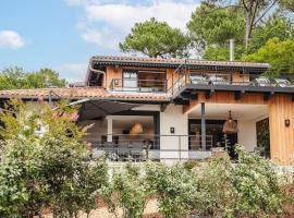 Villa Pyla Vue Mer plage à pied, hotel en La Teste-de-Buch