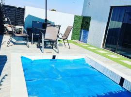 The Pool_deck apartment, hotell i Lebowakgomo
