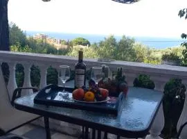 Dali sea view apartments
