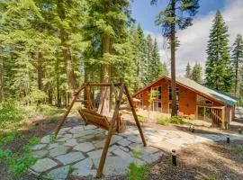 Tahoe Donner Mountain Cabin Surrounded by Forest!