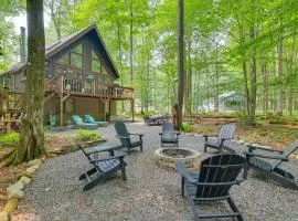 Fire Pit and Grill Woodside Nest in Pocono Lake!
