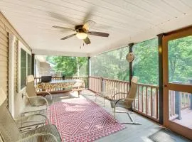 Quaint Elysburg Cottage Walk to Knoebels Resort!