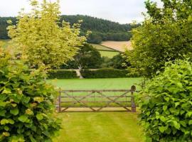 Stunning lodge in idyllic rural Herefordshire, hotel din Dorstone